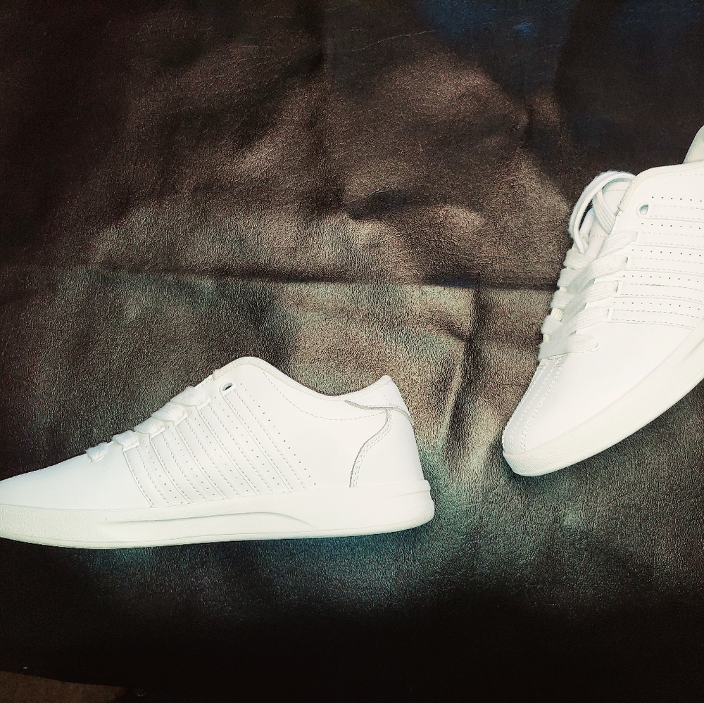 K•SWISS - Picture 5 of 6